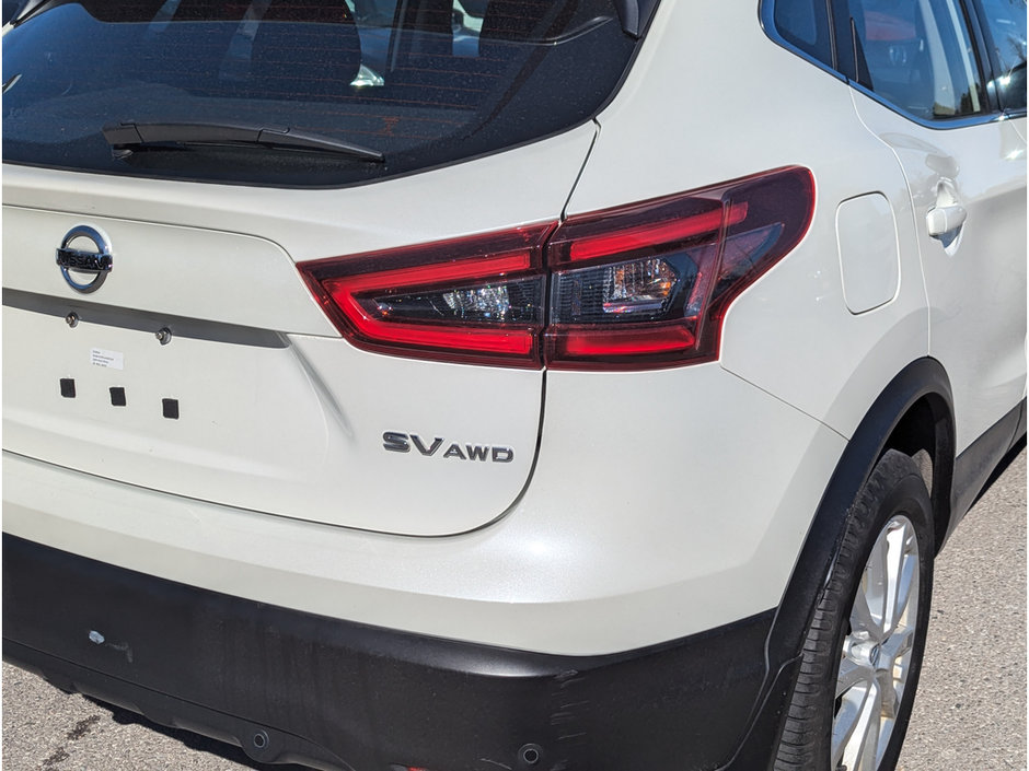 2020 Nissan Qashqai SV-11