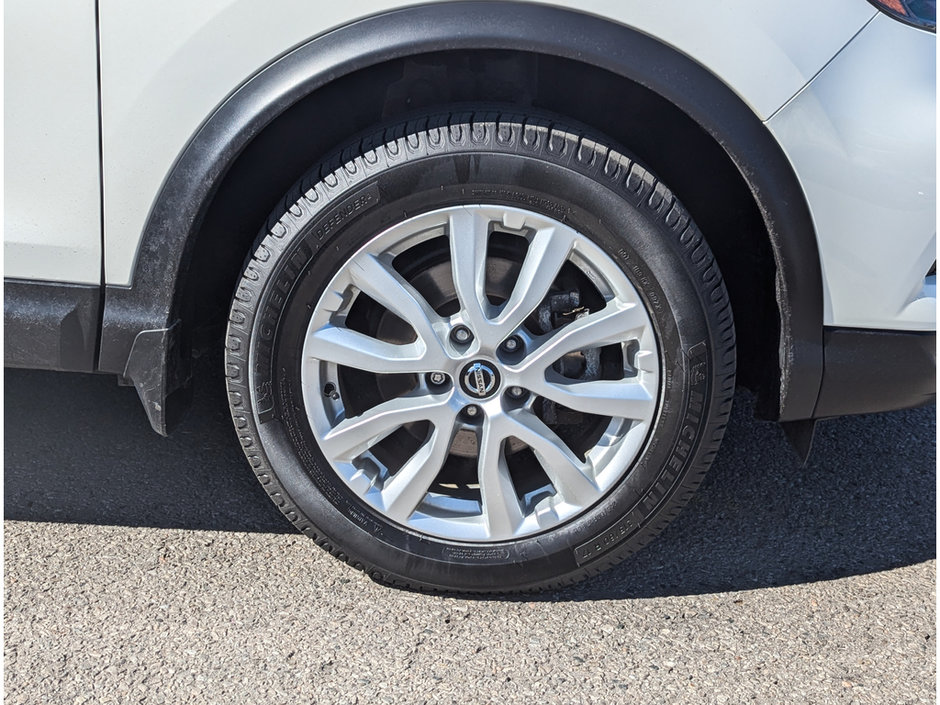 2020 Nissan Qashqai SV-10