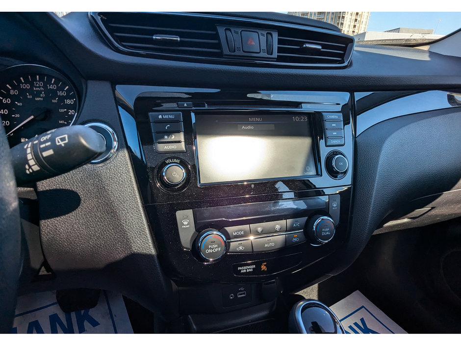 2020 Nissan Qashqai SV-19