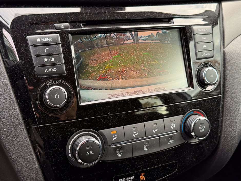 2020 Nissan Qashqai S-17