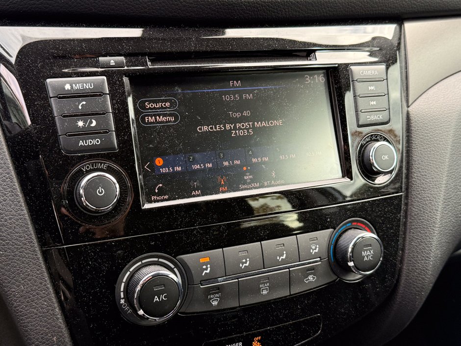 2020 Nissan Qashqai S-16