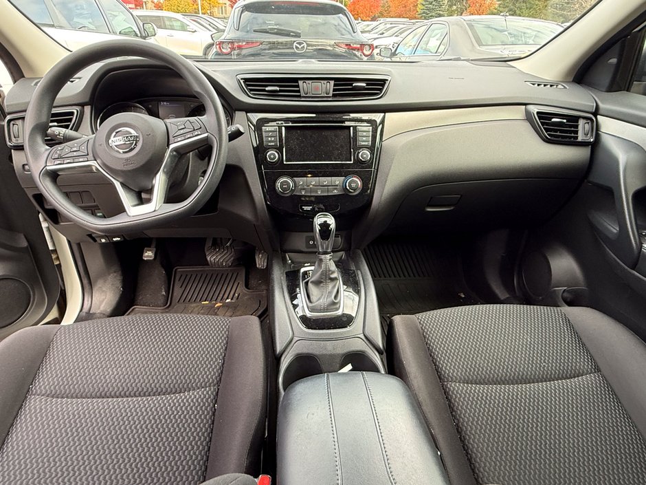 2020 Nissan Qashqai S-12