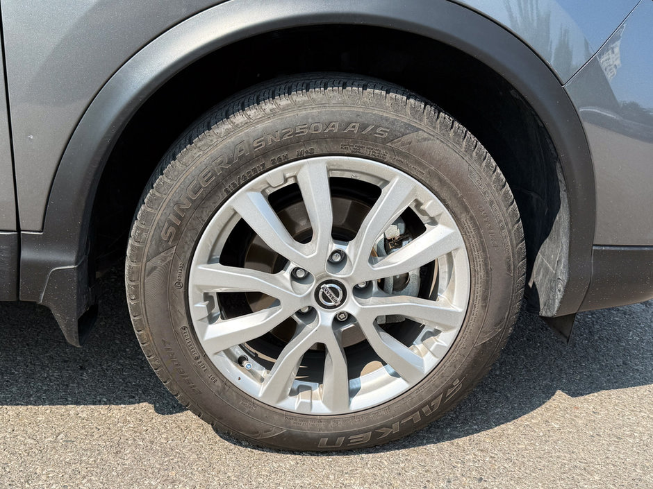 2021 Nissan Qashqai SV-10