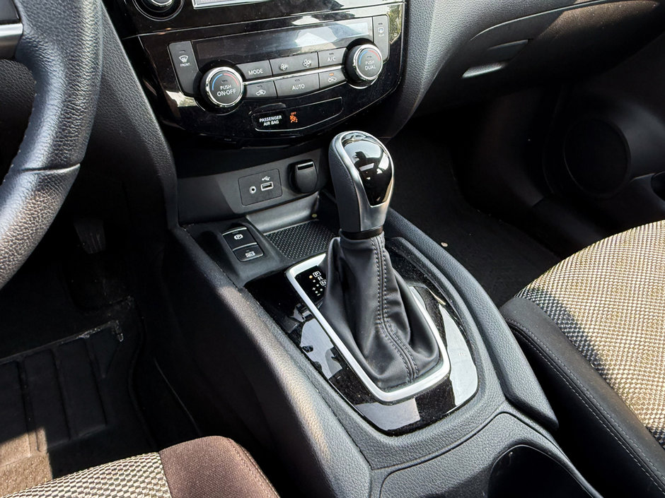 2021 Nissan Qashqai SV-21