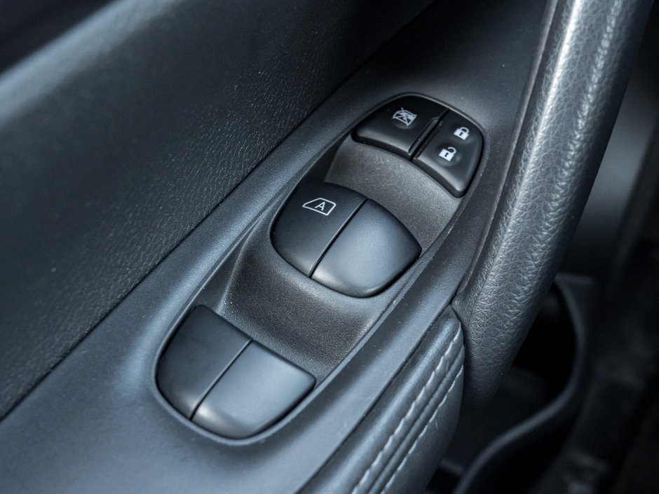 2021 Nissan Qashqai S-13