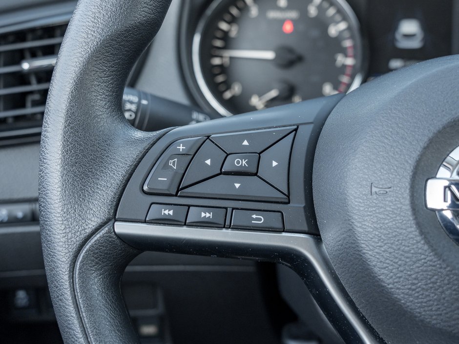 2021 Nissan Qashqai S-9