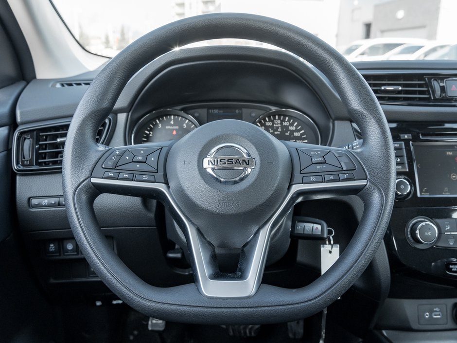 2021 Nissan Qashqai S-8