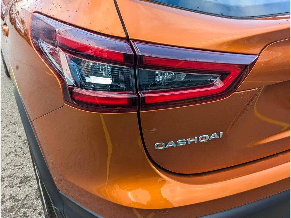 2022 Nissan Qashqai SV-10