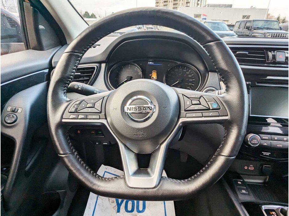 2022 Nissan Qashqai SV-16