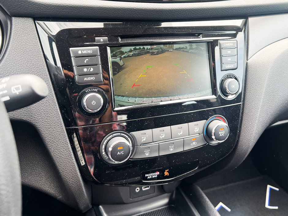2023 Nissan Qashqai S-27