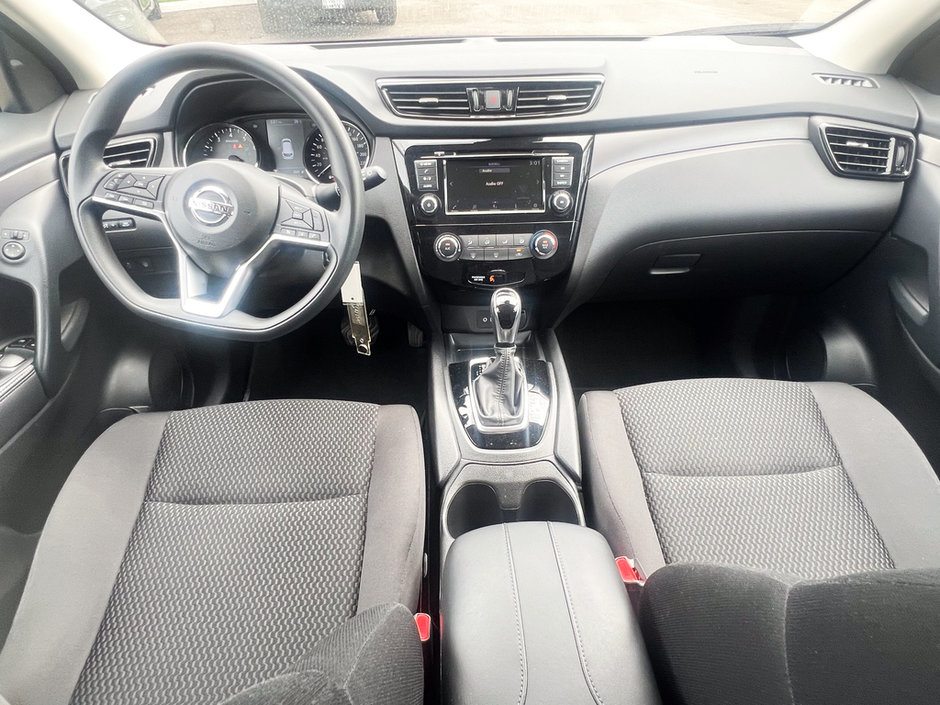 2023 Nissan Qashqai S-17