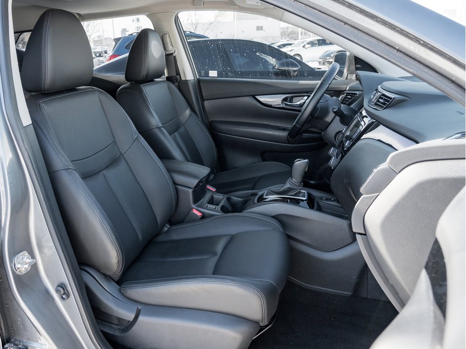 2023 Nissan Qashqai SV-20