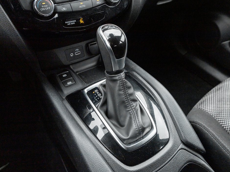 2023 Nissan Qashqai SV-15