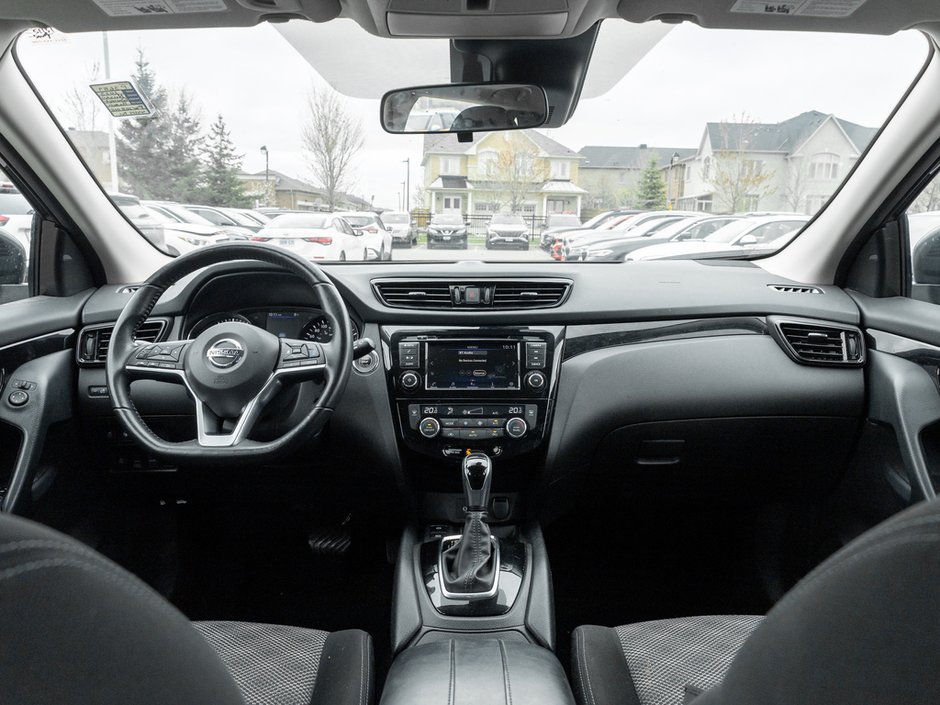 2023 Nissan Qashqai SV-22