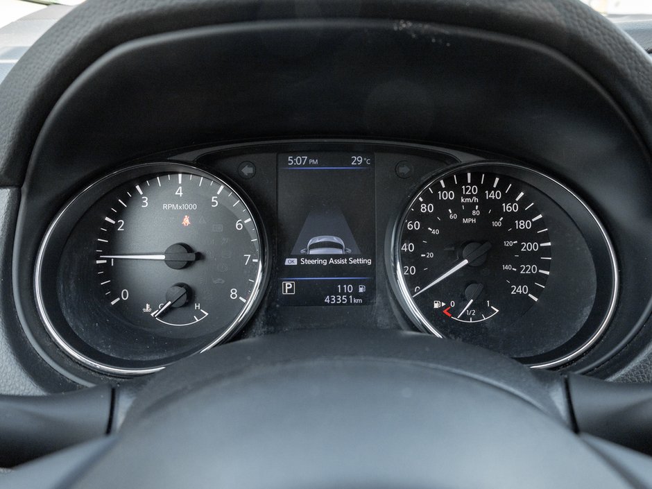 2023 Nissan Qashqai SV-9