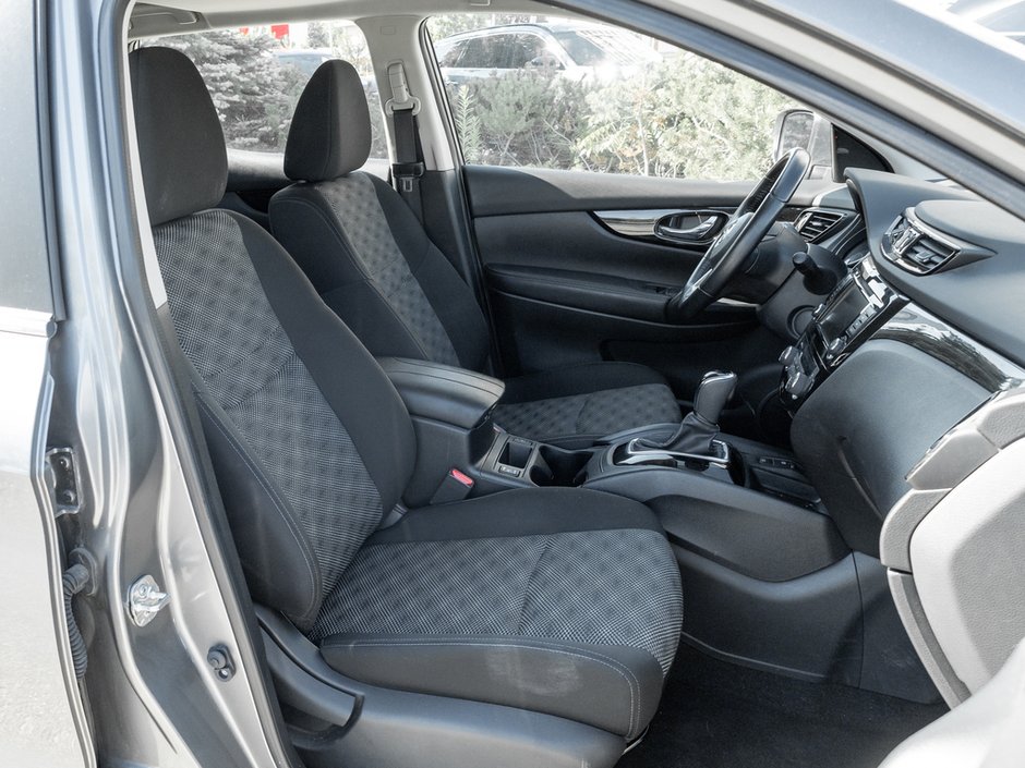 2023 Nissan Qashqai SV-19