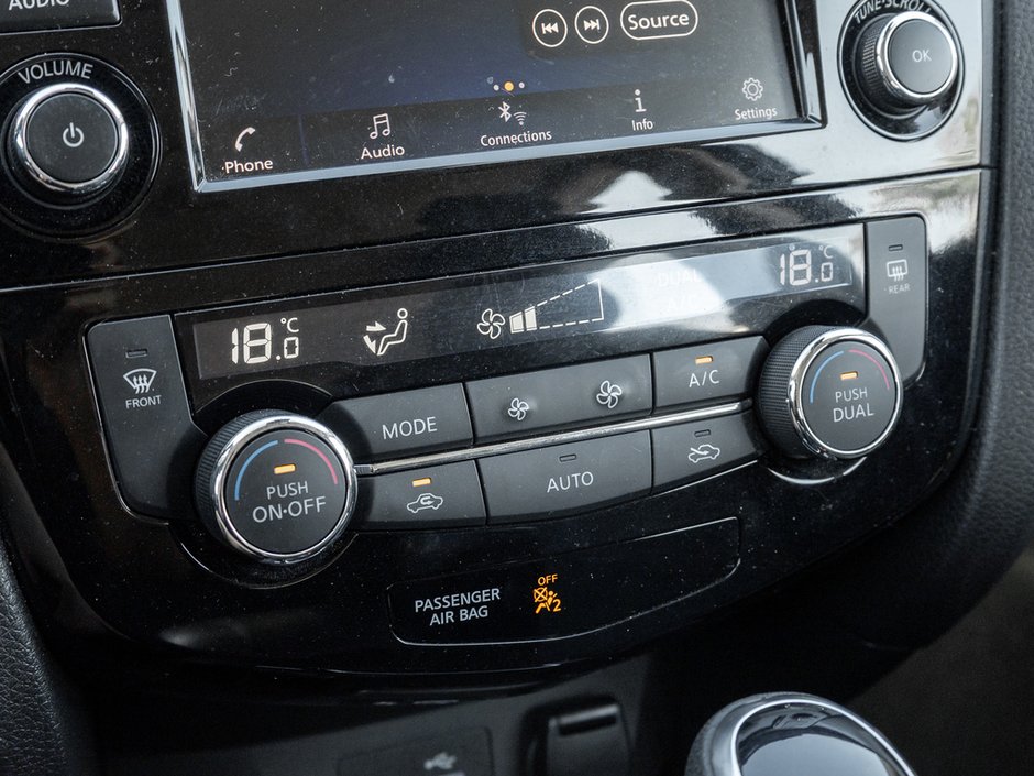 2023 Nissan Qashqai SV-17