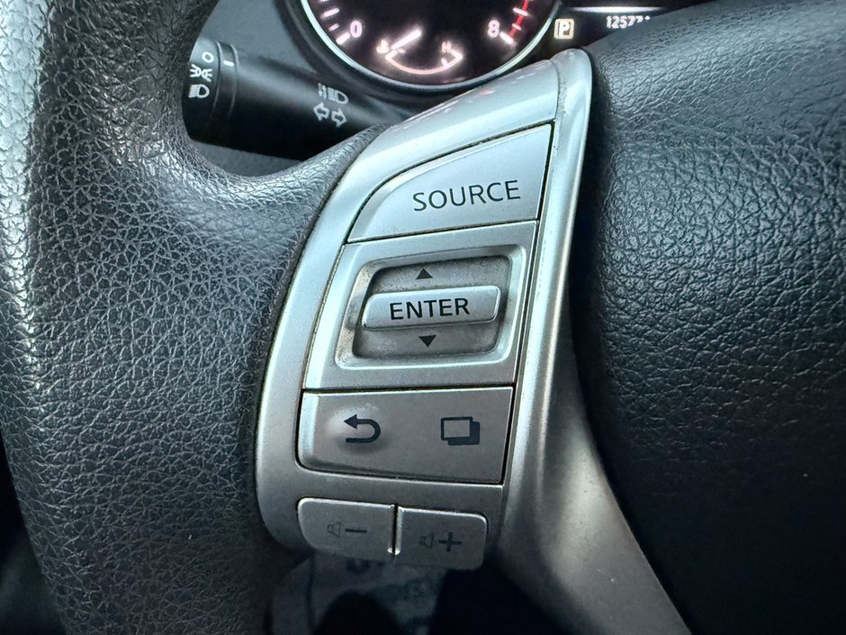 2014 Nissan Rogue S-22