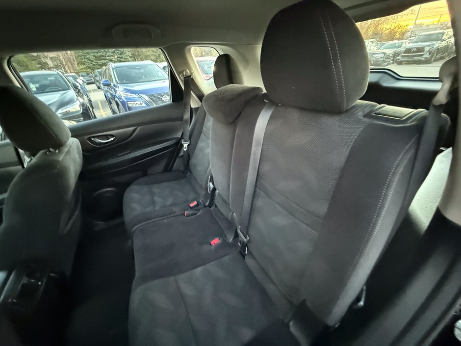 2014 Nissan Rogue S-14