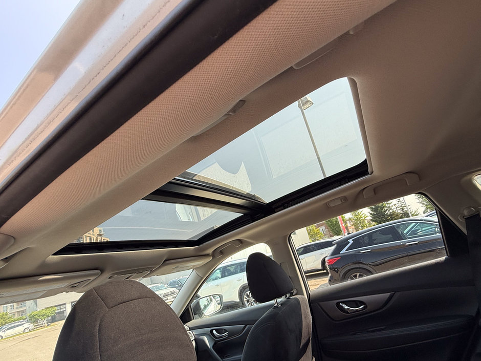 2015 Nissan Rogue SV-18