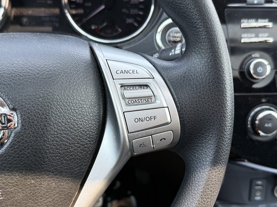 2015 Nissan Rogue SV-26