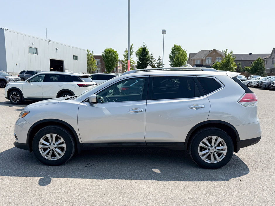 2015 Nissan Rogue SV-4