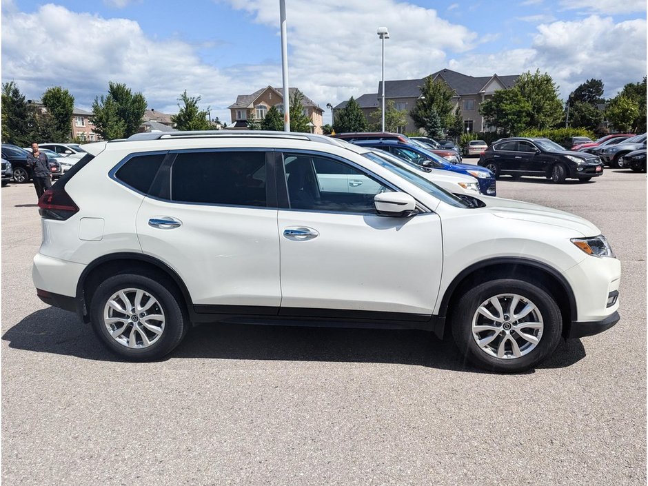 2019 Nissan Rogue SV-8