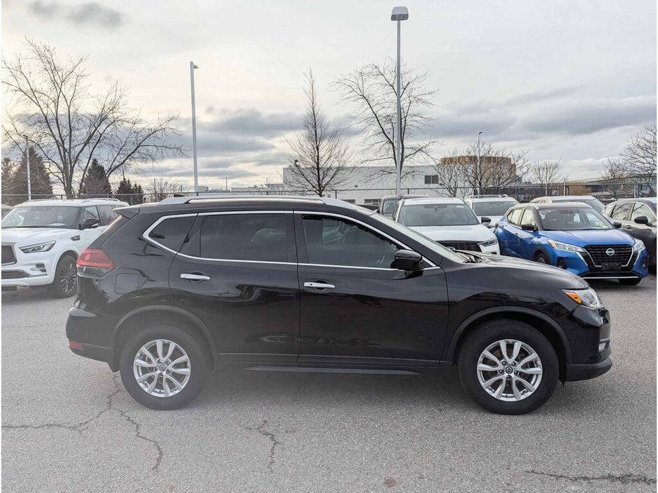 2020 Nissan Rogue SV-10