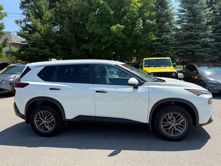 2021 Nissan Rogue S-9