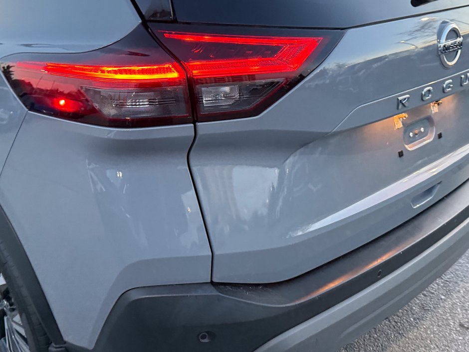 2021 Nissan Rogue SV-11