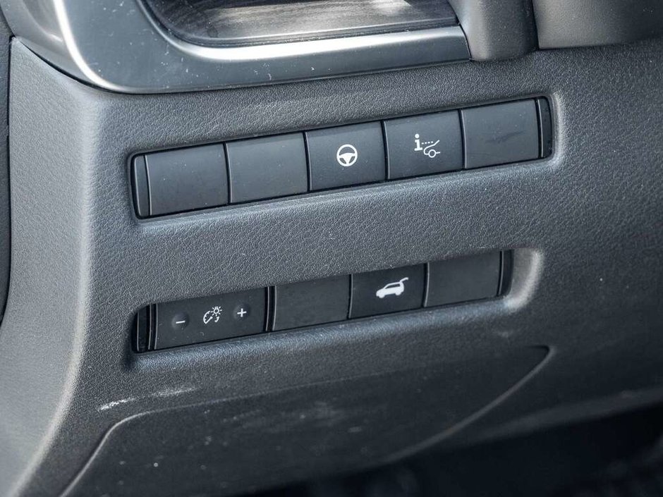 2021 Nissan Rogue Platinum-17