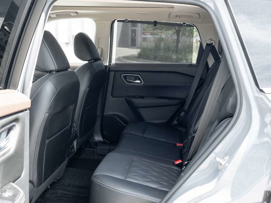 2021 Nissan Rogue Platinum-26