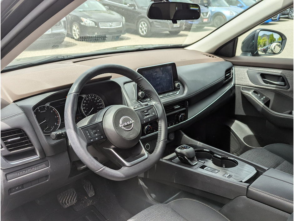 2022 Nissan Rogue S-11