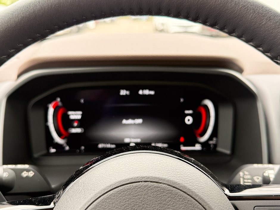 2022 Nissan Rogue Platinum-24