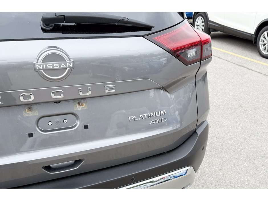 2022 Nissan Rogue Platinum-11