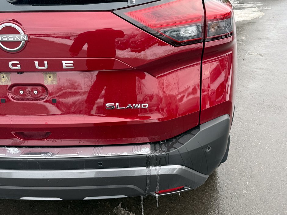 2022 Nissan Rogue SL-12