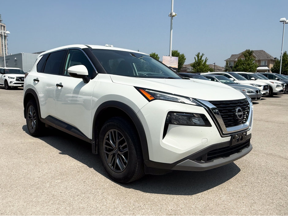 2023 Nissan Rogue S-9