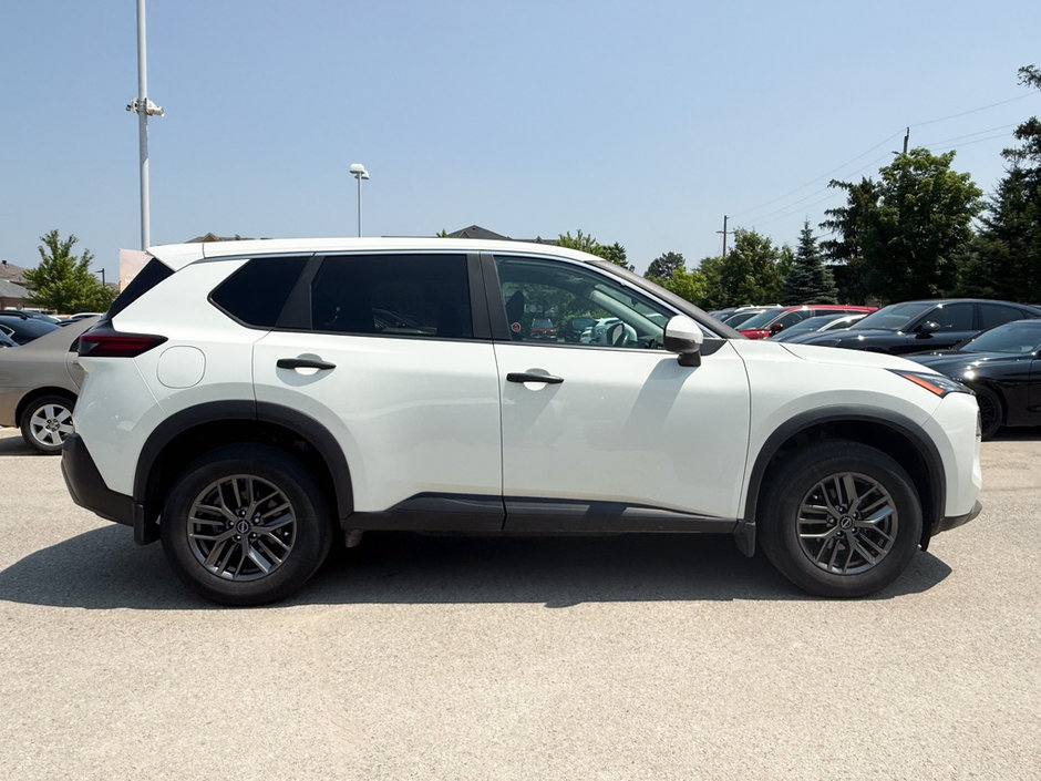 2023 Nissan Rogue S-8