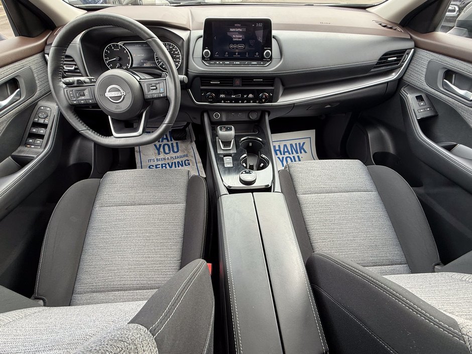 2023 Nissan Rogue SV-15