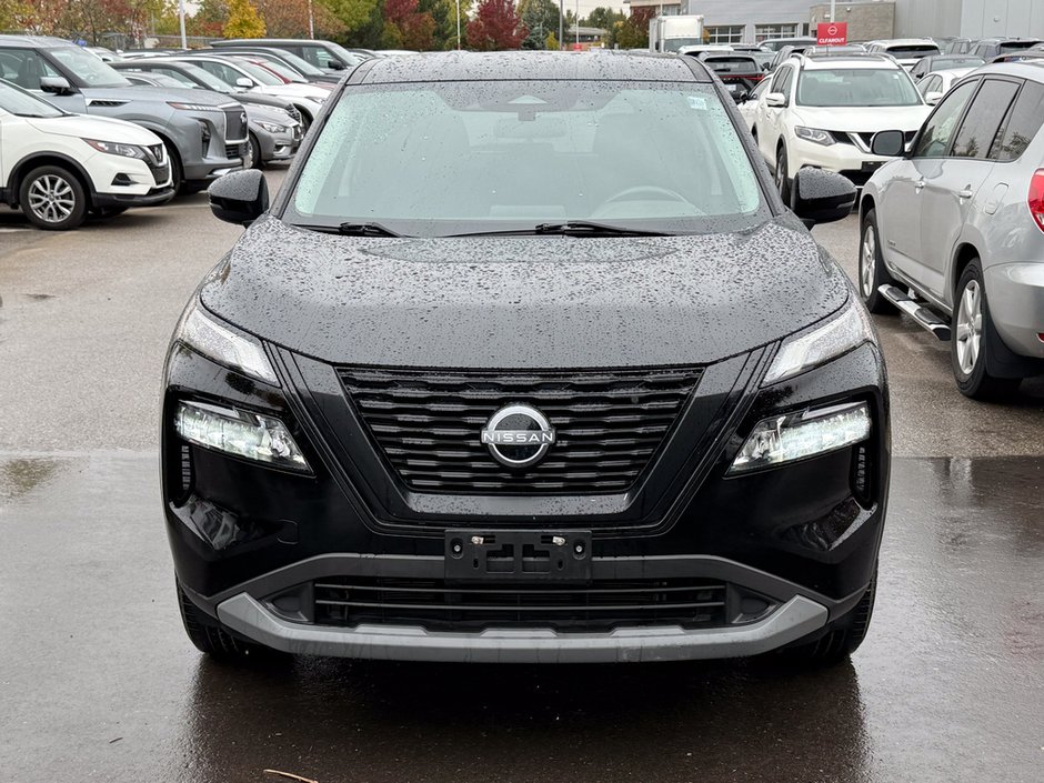 2023 Nissan Rogue S-1