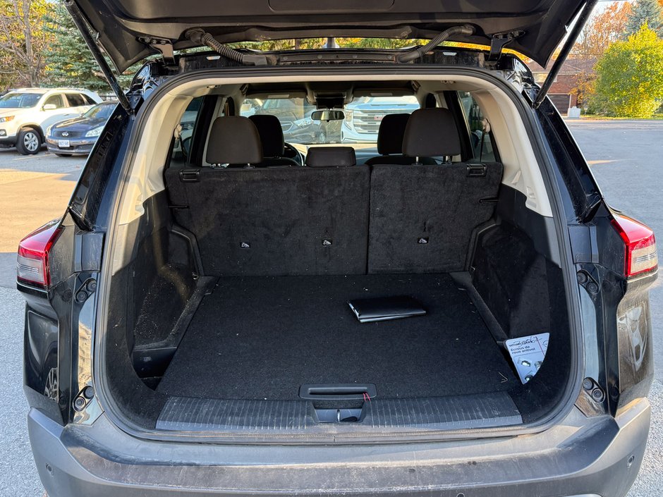 2023 Nissan Rogue S-8