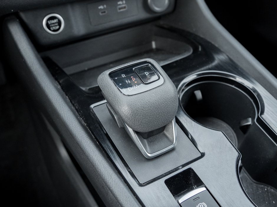 2023 Nissan Rogue SV-14