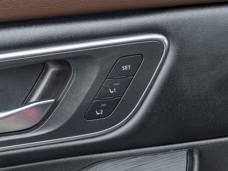 2023 Nissan Rogue Platinum-16