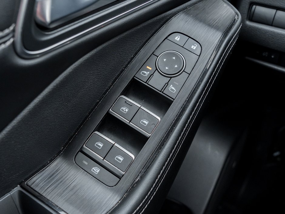 2023 Nissan Rogue Platinum-13