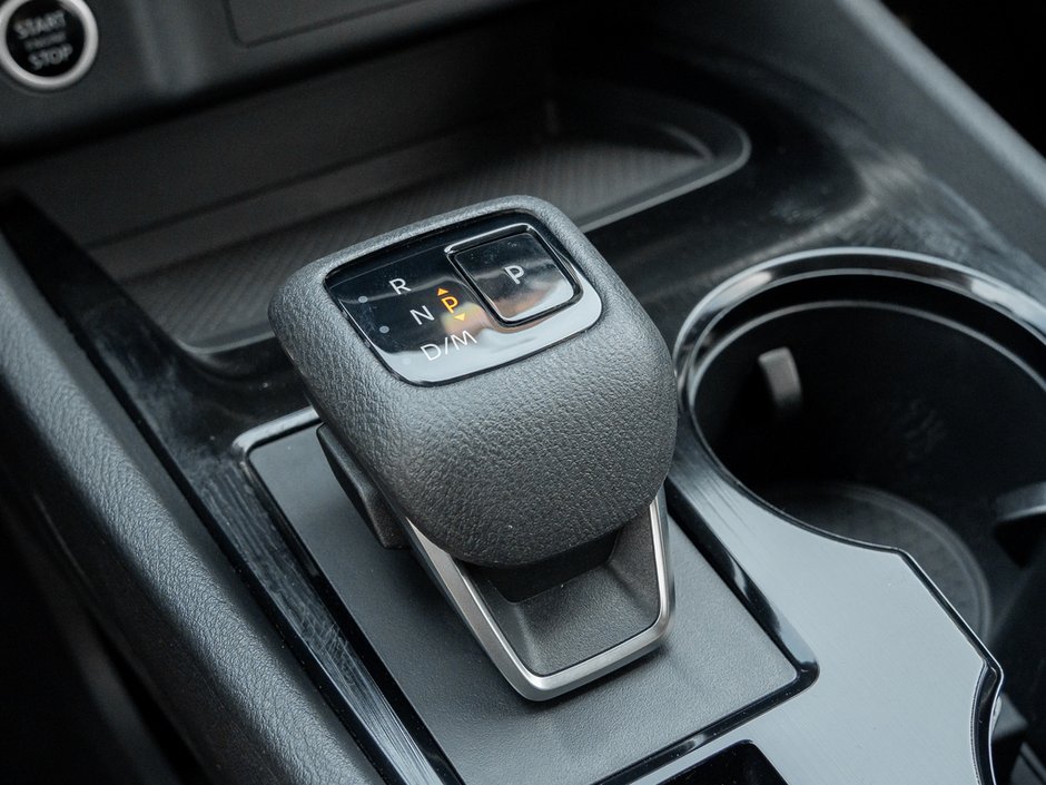 2023 Nissan Rogue SV-13