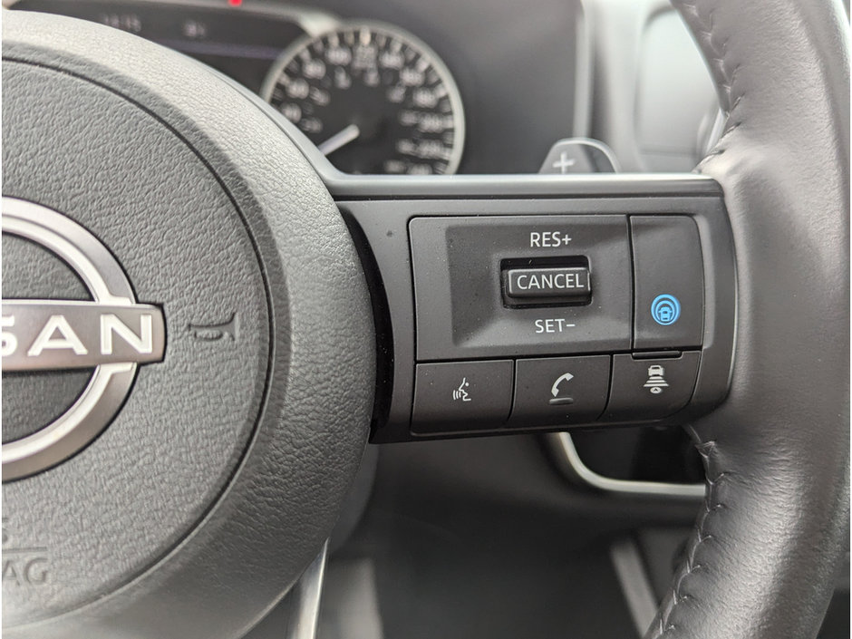 2024 Nissan Rogue SV-18