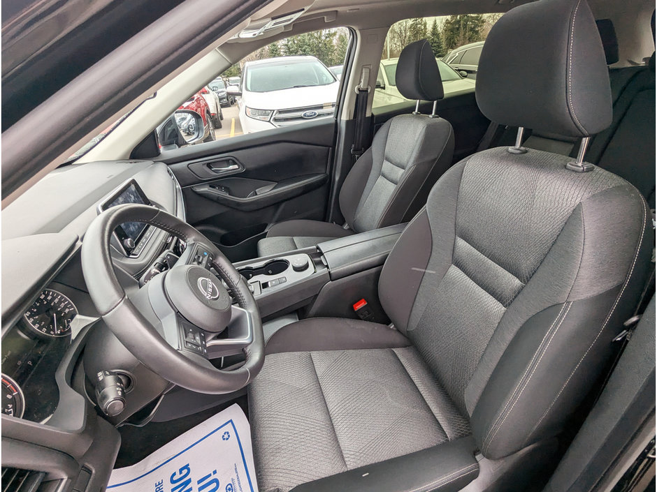 2024 Nissan Rogue SV-21