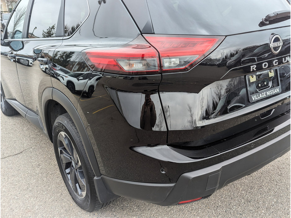 2024 Nissan Rogue SV-8