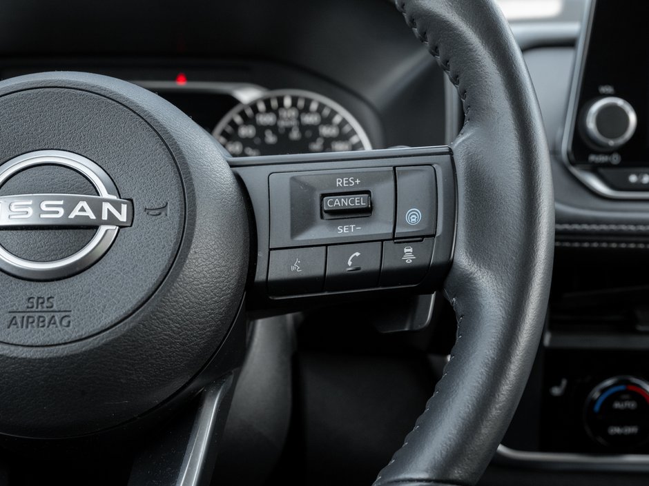 2024 Nissan Rogue SV-10