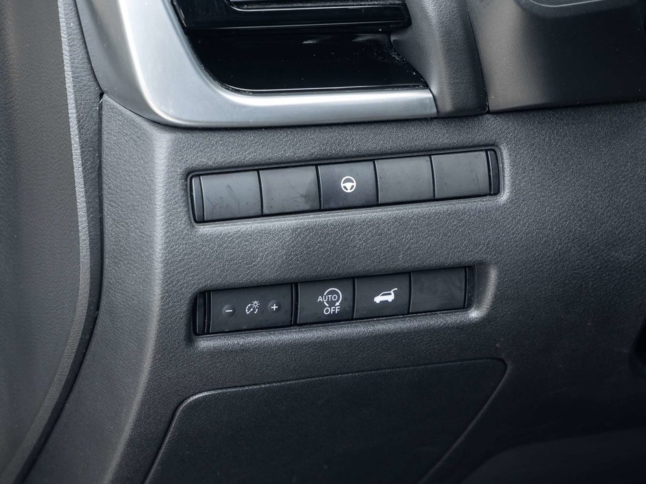 2024 Nissan Rogue SL-16